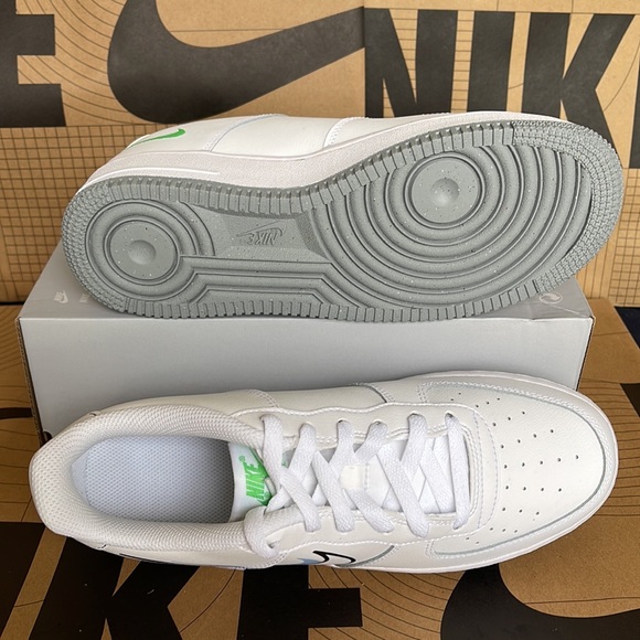 Nike Air Force 1 Low WMNS White/LT Green Spark-Aluminum  Multi Swoosh - Picture 8 of 16